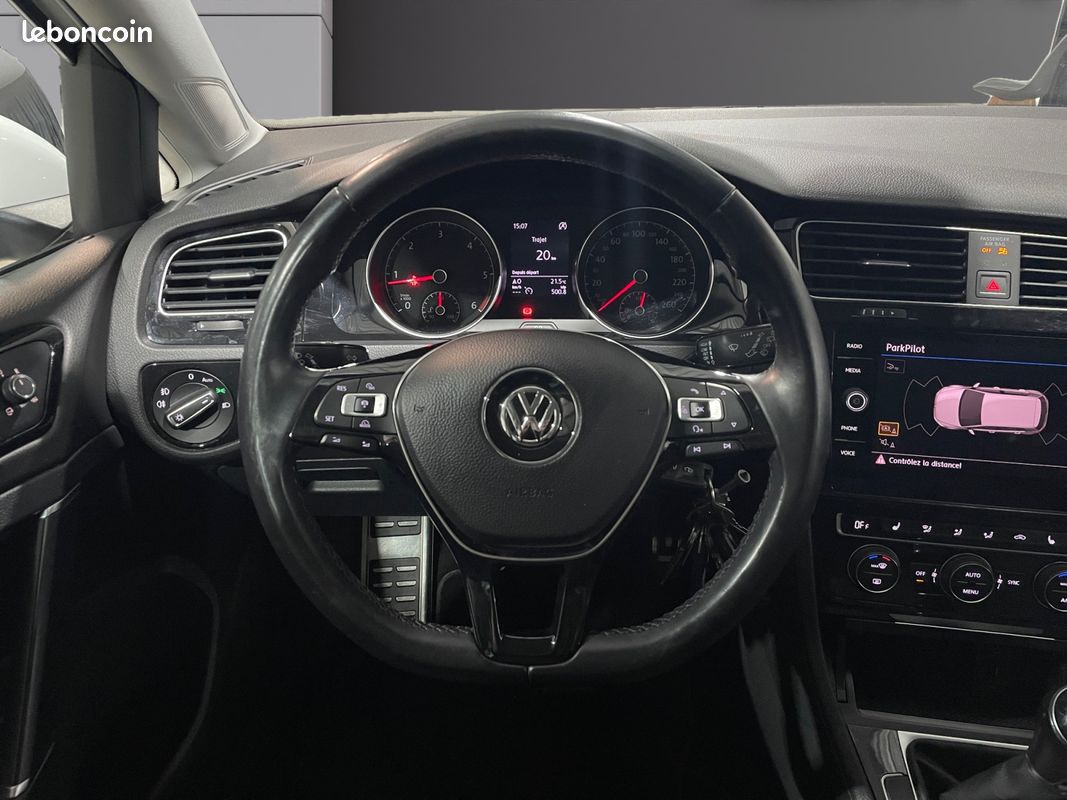 VOLKSWAGEN GOLF 1.6 TDI 115 Version Sound 115Ch Apple Carplay sièges chauffants Garantie 12 mois (image 13)