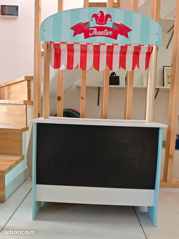Boutique et theatre en lidl Jeux Jouets