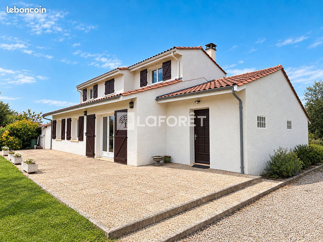 Maison 6 pièces 124 m² · à Fargues-Saint-Hilaire · 124 m² · 484 500 €