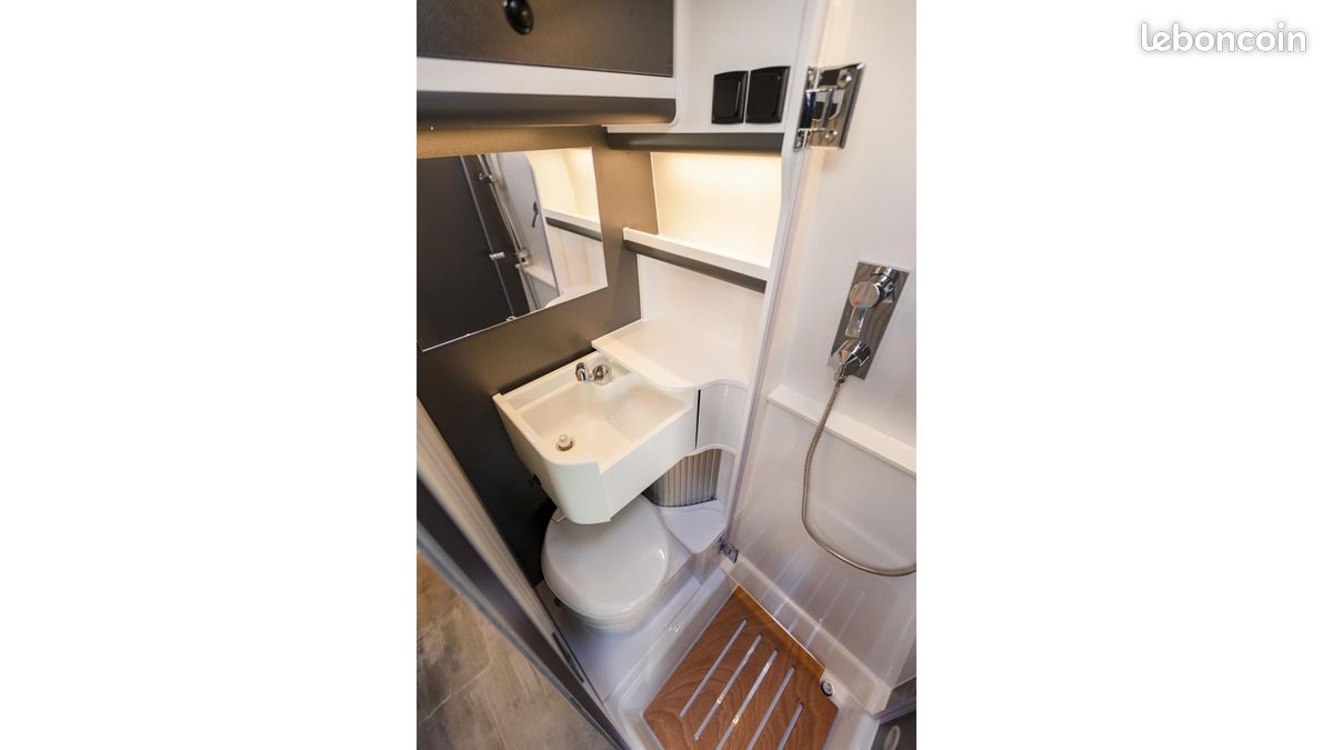 MEGAMOBIL MEGA CLASSIC 600 LOUNGE Fiat Ducato L3H2 3.5T 435 140 Boite Mécanique (image 19)