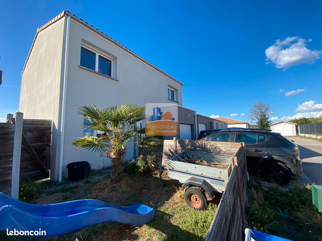 Maison 5 pièces 113 m² · au Pellerin · 113 m² · 303 700 €