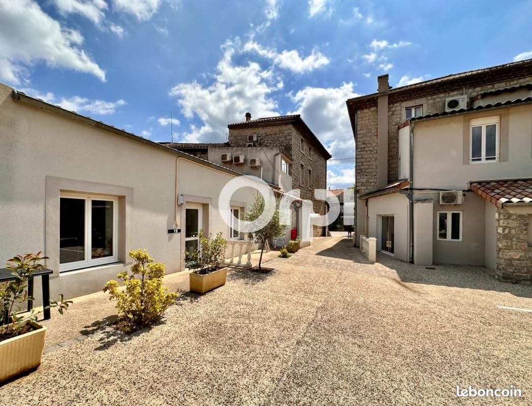 Appartement 3 pièces 49 m² · à Ruoms · 49 m² · 158 000 €