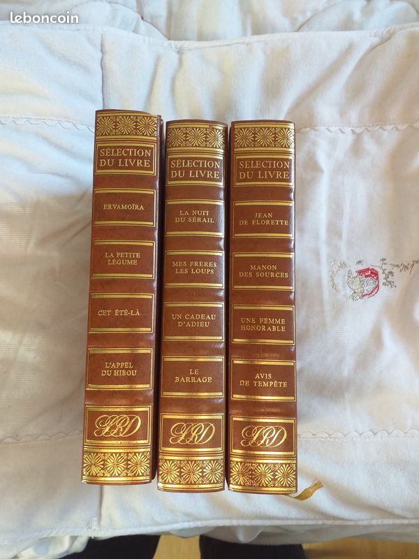 Lot de huit livres selection du livre (image 2)