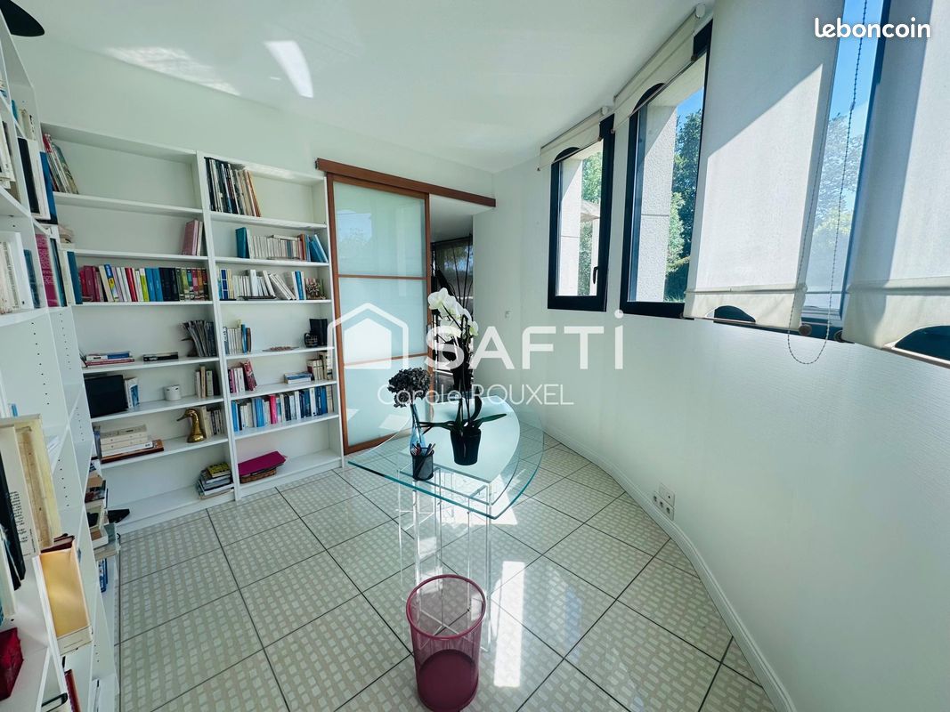 Villa 8 pièces 220 m² (image 11)