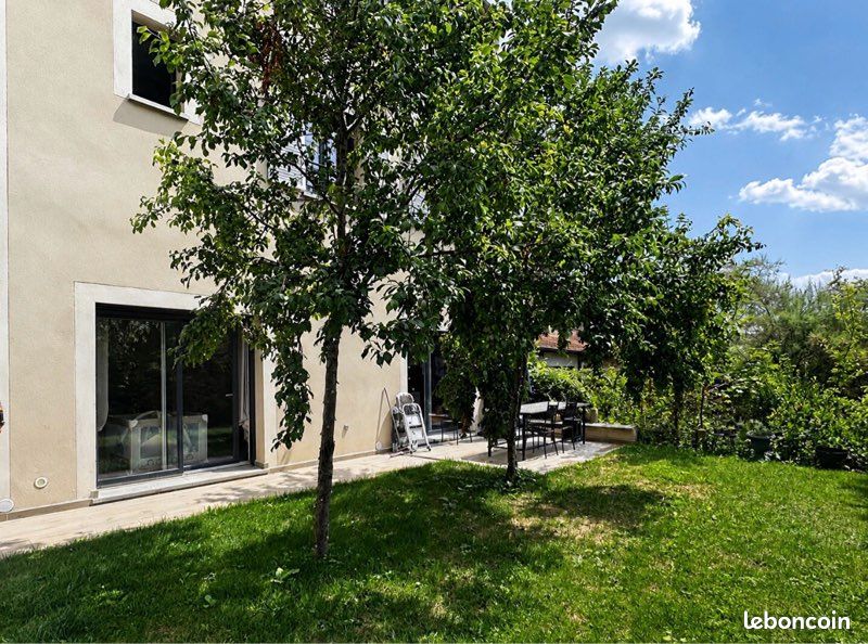 Maison 7 pièces 187 m² · à Saint-Germain-en-Laye · 187 m² · 795 000 €