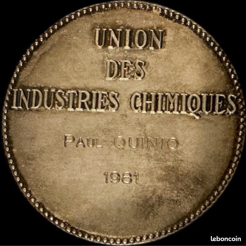 INDUSTRIE LOURDE Médaille de récompense, Union des industries chimiques fme_917818 Médailles