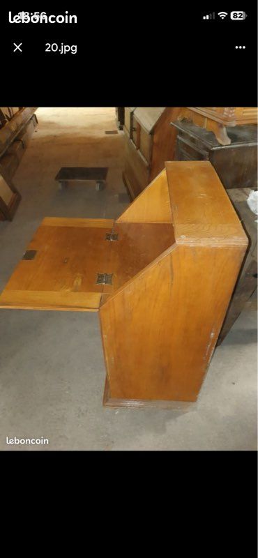 Bureau (image 2)