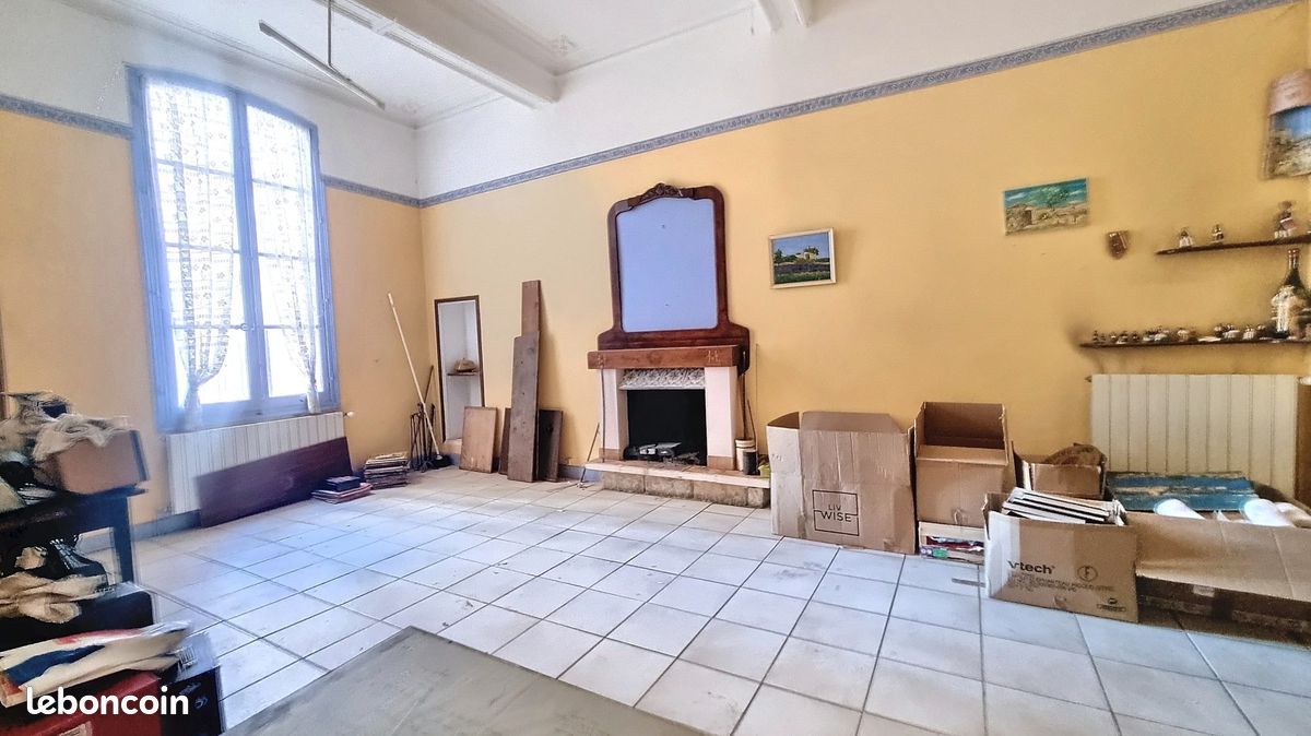 Maison 6 pièces 222 m² · à Carpentras · 222 m² · 136 000 €