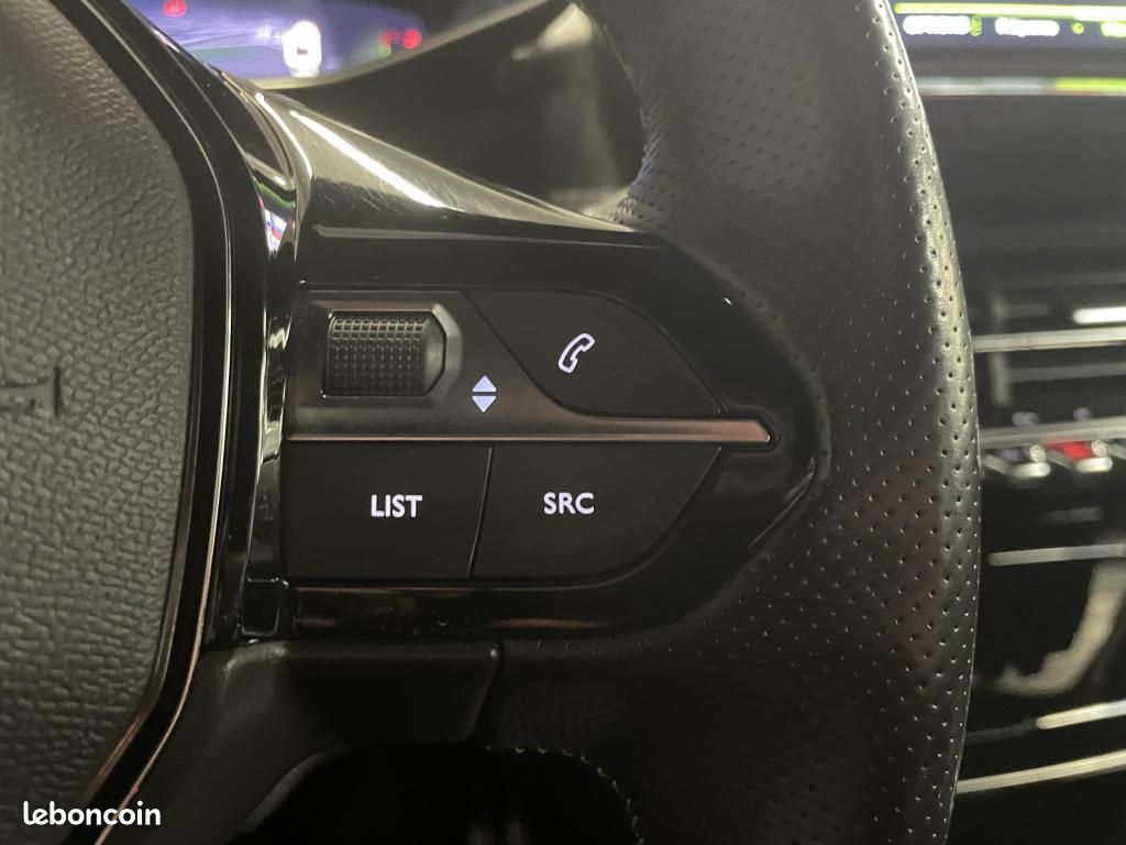 PEUGEOT 208 1.5 BlueHDi 100 GT Line - Sièges chauffants, Carplay, Caméra (image 19)