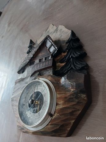 superbe baromètre vintage sur bois sculpté décor montagne chalet signé