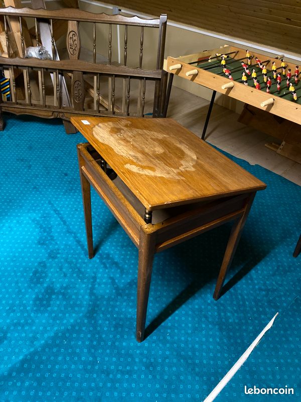 Table bois avec plateau ouvrant (image 1)
