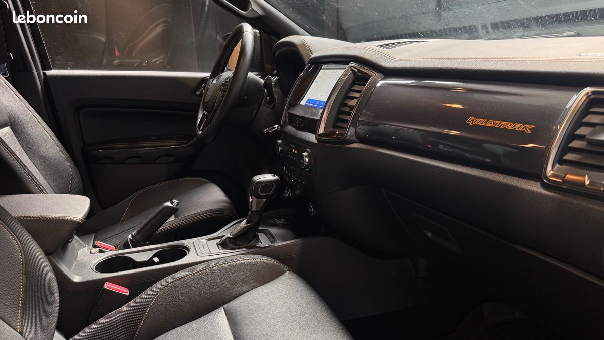 FORD RANGER IV DOUBLE CABINE 2.0 ECOBLUE 215 CH S&S WILDTRAK BVA10 - CARPLAY - CUIR - LEd (image 18)