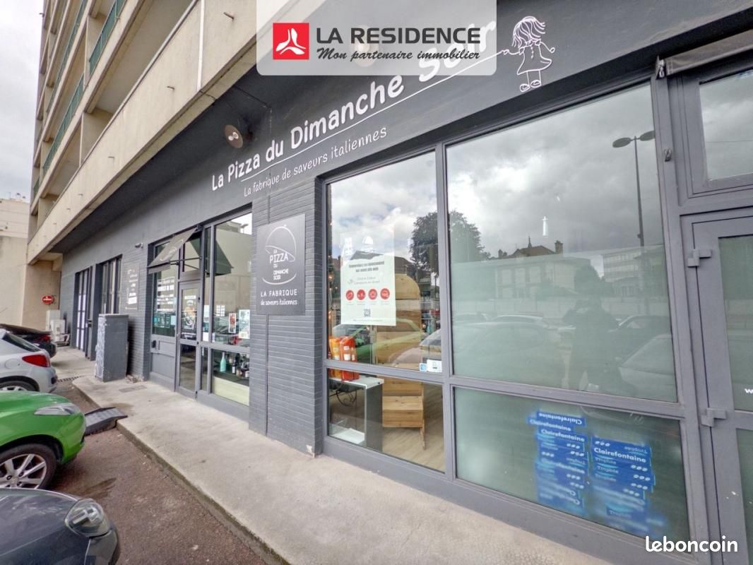 Local commercial 155 m² · à Poissy · 155 m² · 447 000 €