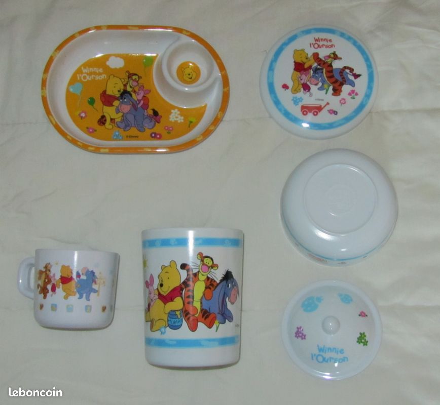 Petit ensemble repas bébé "Winnie l'ourson" Disney - Mélaminé (image 2)