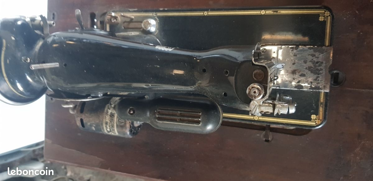 Ancienne machine à coudre (image 2)
