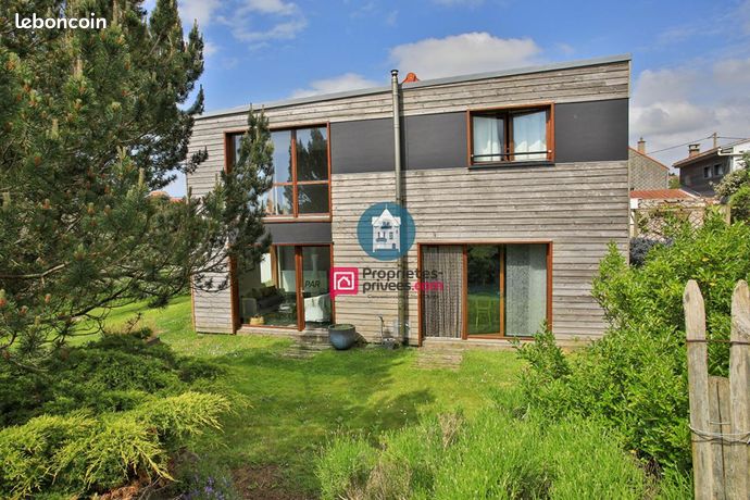 Maison 5 pièces 146 m²