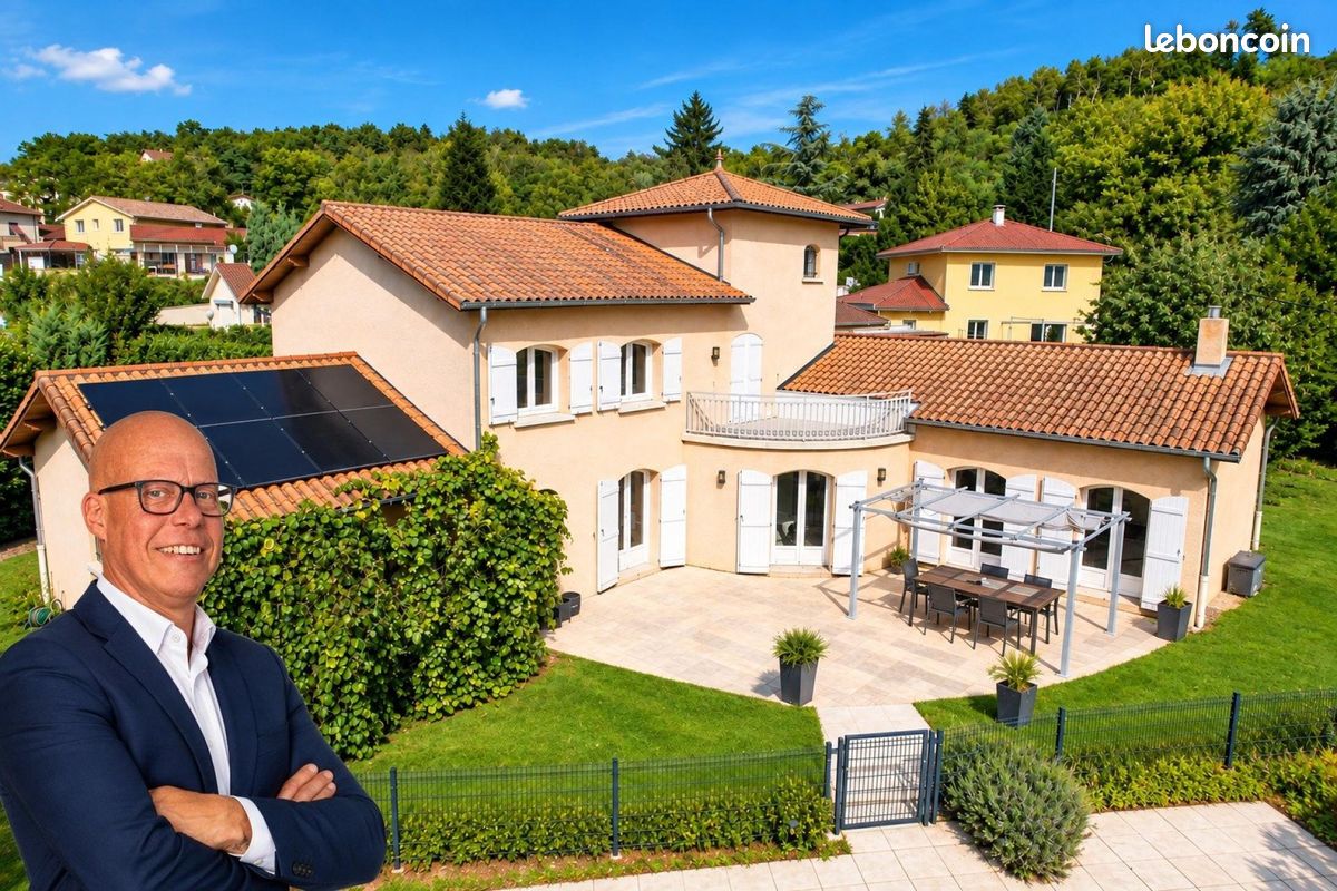 Maison 6 pièces 200 m² · à Charantonnay · 200 m² · 449 000 €