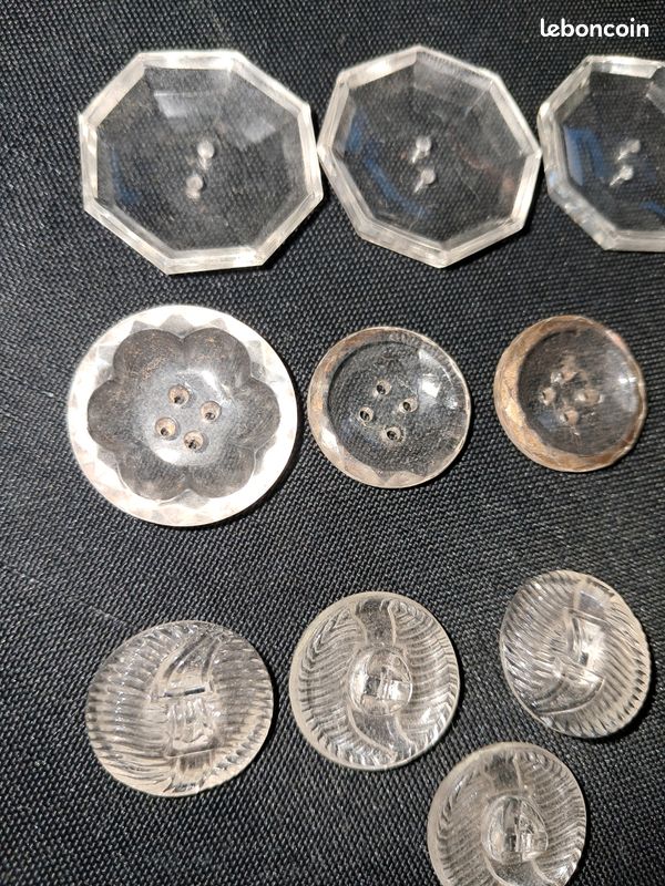 Lot De 20 Boutons Anciens En Verre Transparent - Parfaits Pour La Création - Occasion