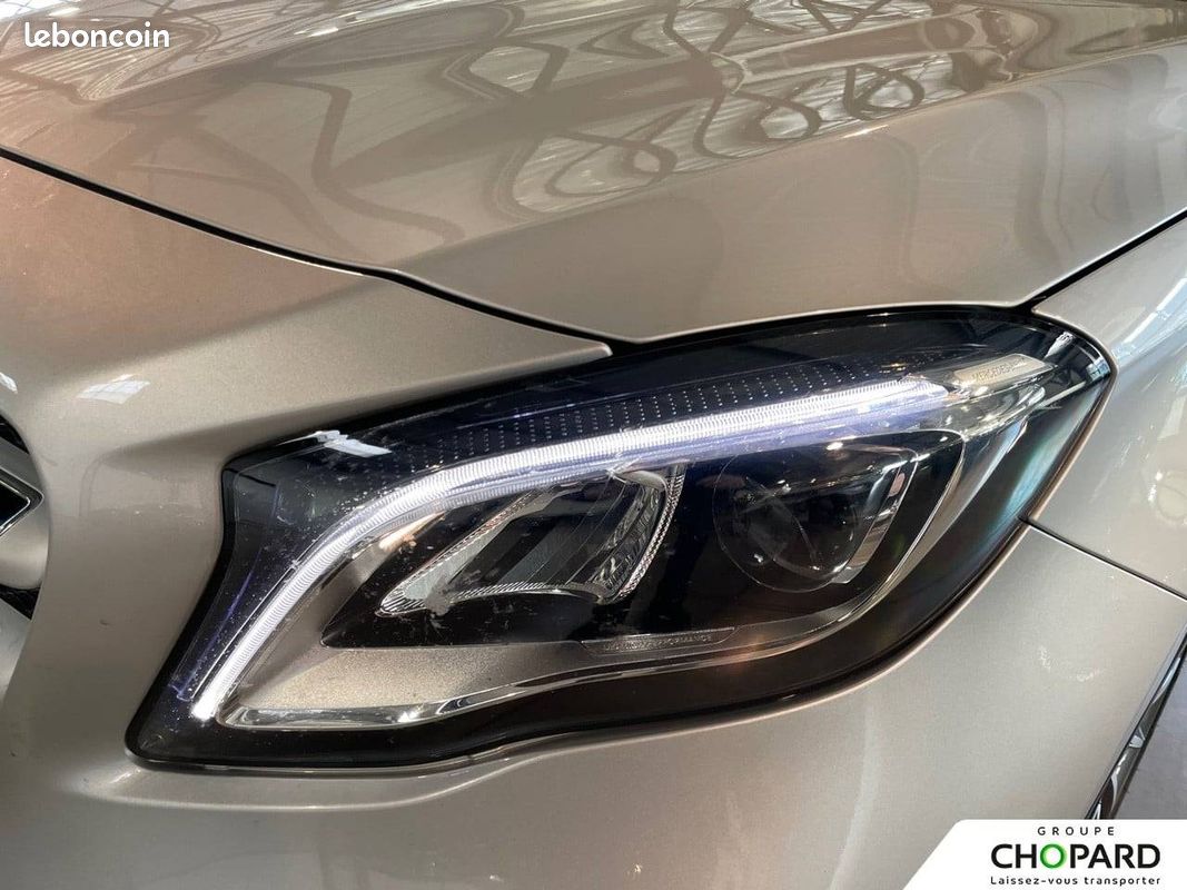MERCEDES GLA 200 d 7-G DCT Fascination (image 26)