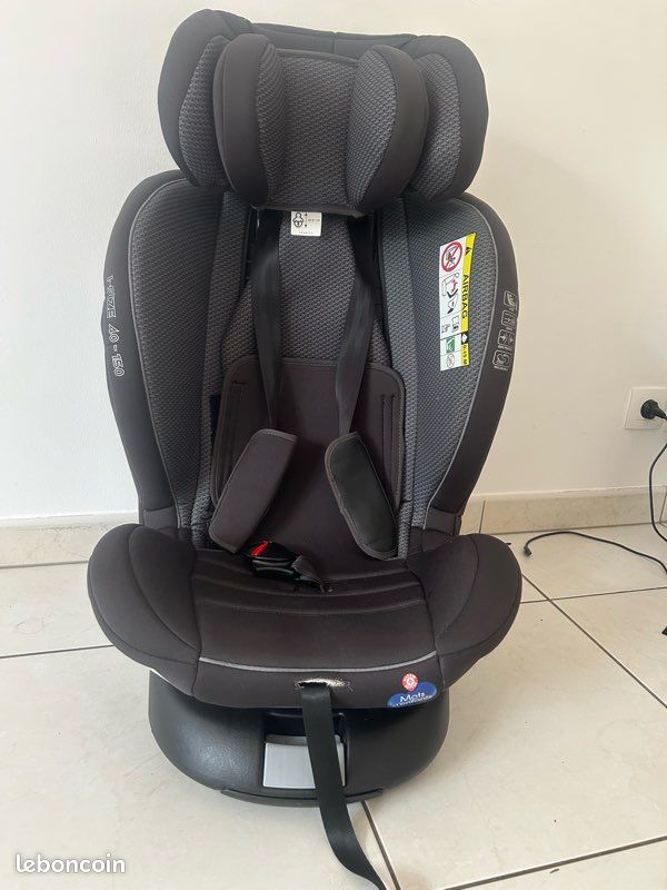 Siège auto bébé pivotant (image 1)