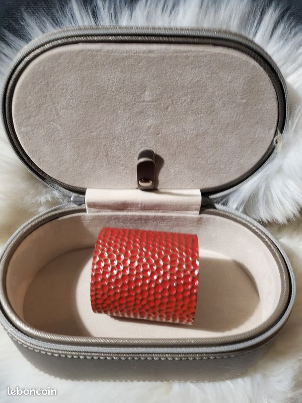 Bracelet Rouge et doré (image 1)