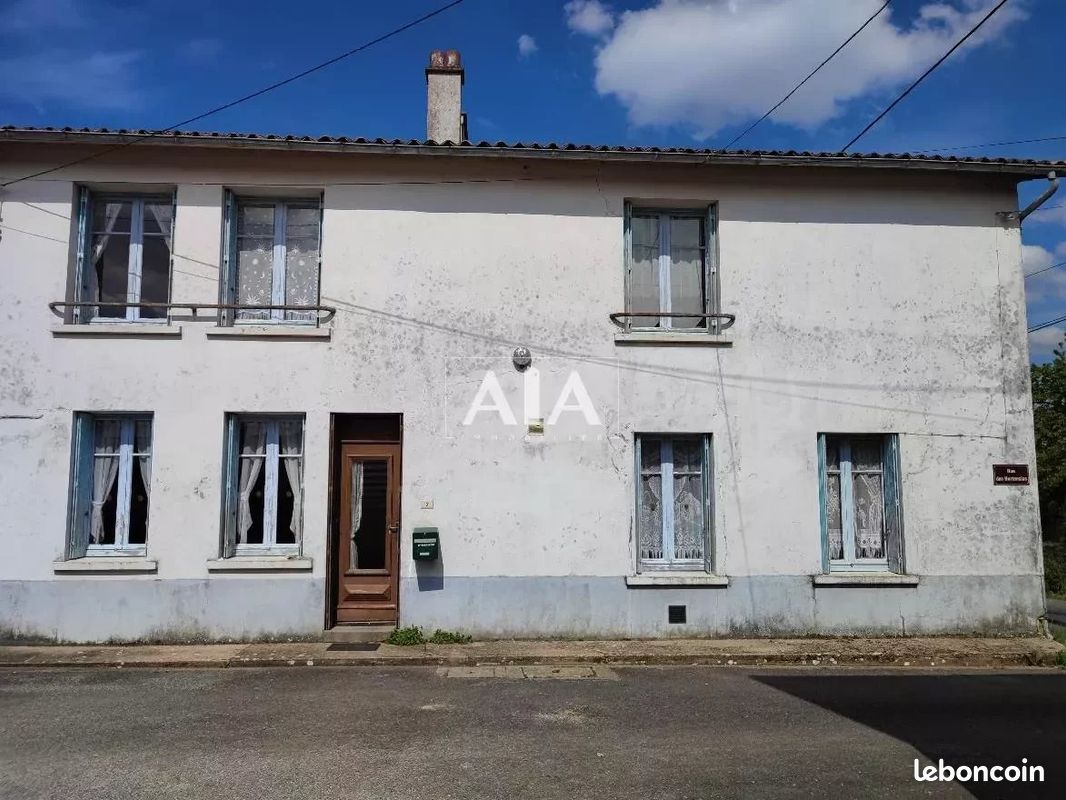 Maison 5 pièces 109 m² - Ruffec 16700 (image principale 13)