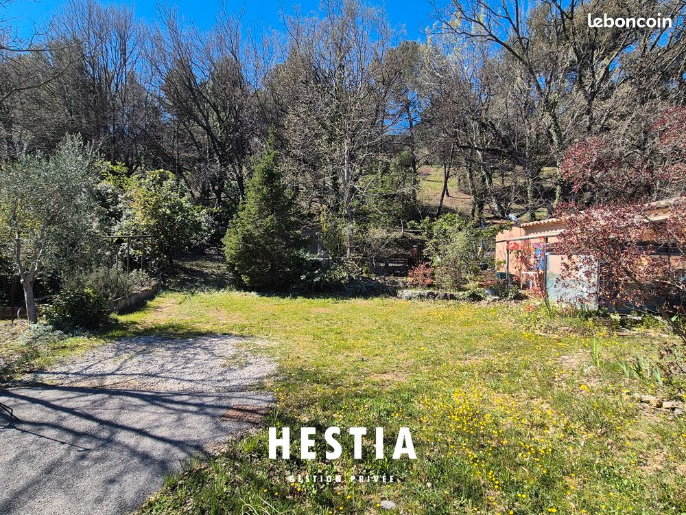 Terrain Saint Esteve Janson · à Saint-Estève-Janson · 269 000 €