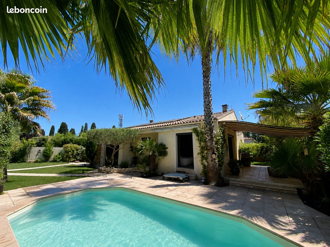Maison 5 pièces 90 m² · à Saint-Geniès-de-Malgoirès · 90 m² · 350 000 €