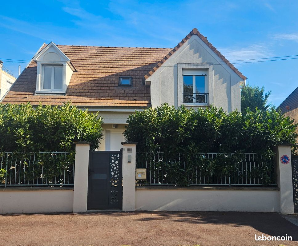 Maison 6 pièces 110 m² · à Saint-Maur-des-Fossés · 110 m² · 830 000 €