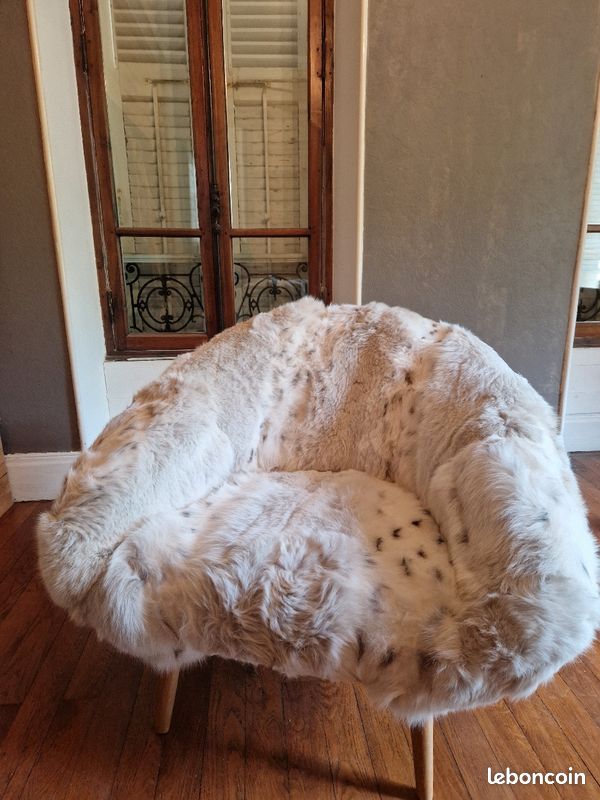 Fauteuil fourrure renard blanc (image 1)