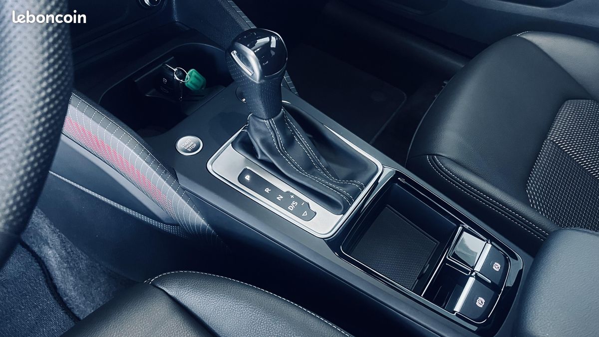 AUDI Q2 35 TFSI 150 S tronic 7 S line Plus (image 8)