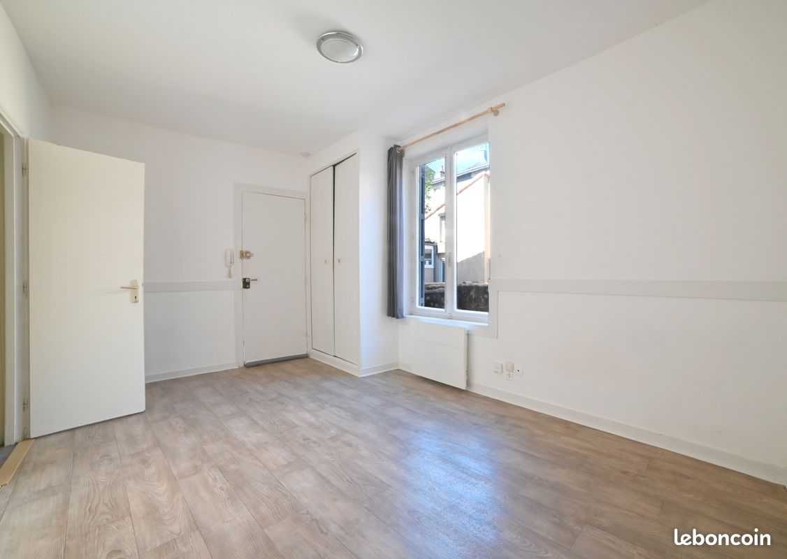 Studio + terrasse privée hyper centre Poitiers - Poitiers 86000 (image principale 0)