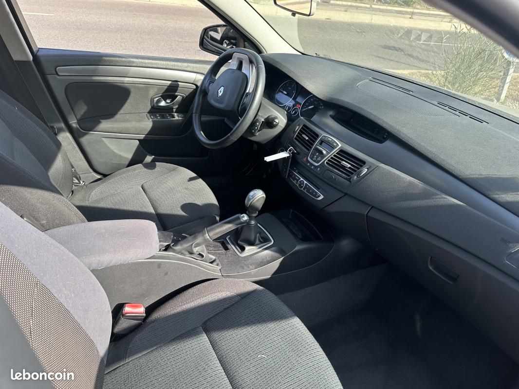 Renault Laguna III 1.5 dCi 110 eco2 Authentique (image 5)