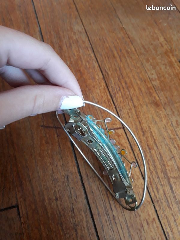 Barrette cheveux papillon (image 3)