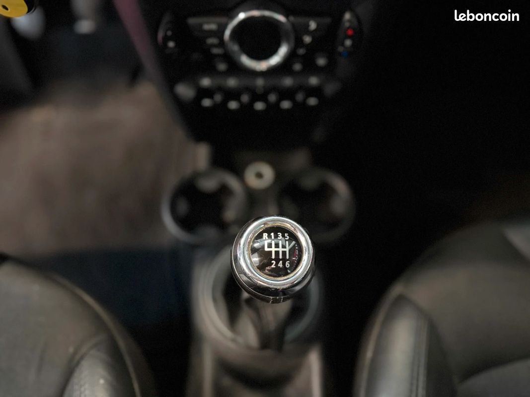 Mini Mini 2 (R56) LCI 1.6 i 16V 122 cv Cooper (image 32)