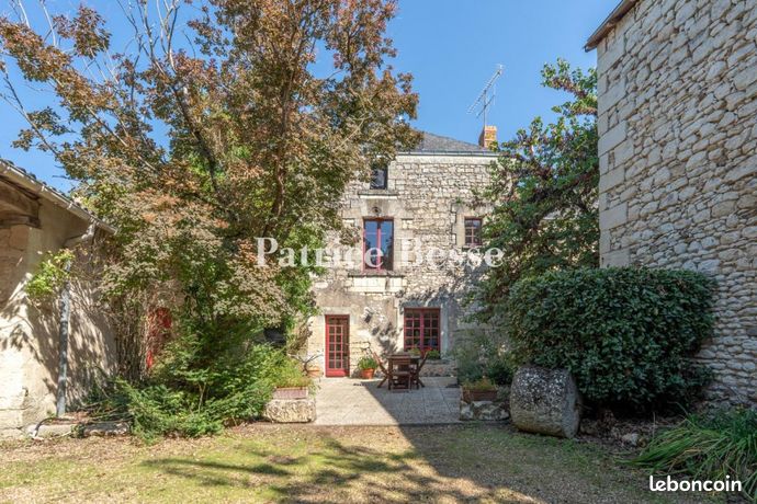 Maison de village 10 pièces 232 m²