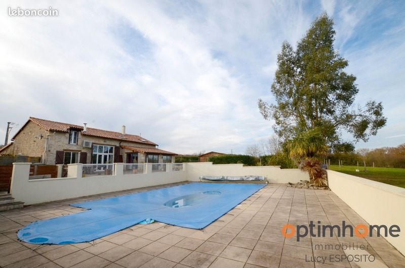 Ferme 6 pièces 201 m² - Le Vieux-Cérier 16350 (image principale 0)