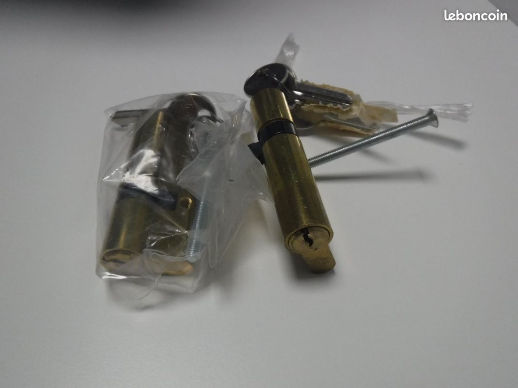 Lot de 200 barillets de porte ( 20 HTVA/PC - prix si lot ) (image 1)