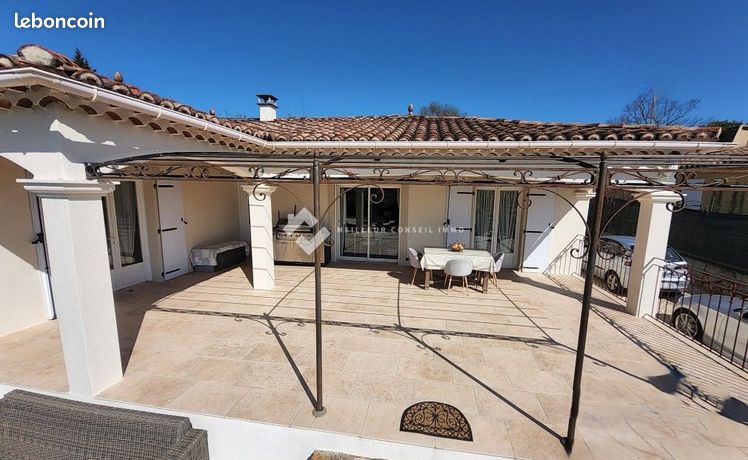 Villa 4 pièces 131 m²