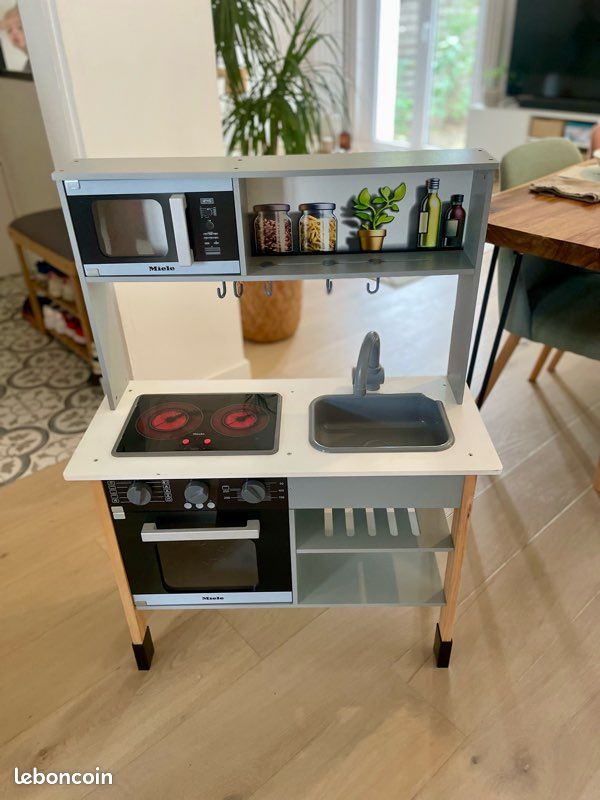 Cuisinière enfant marque MIELE (image 1)