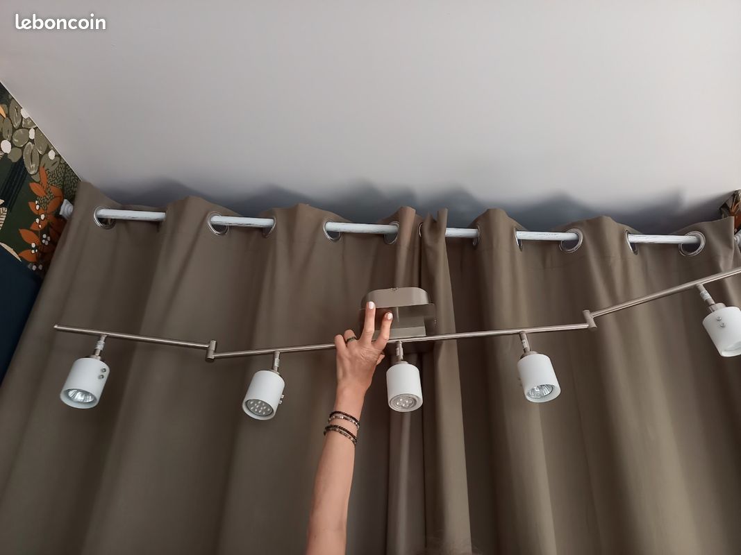 Luminaire rampe articulé 5 spots (image 1)
