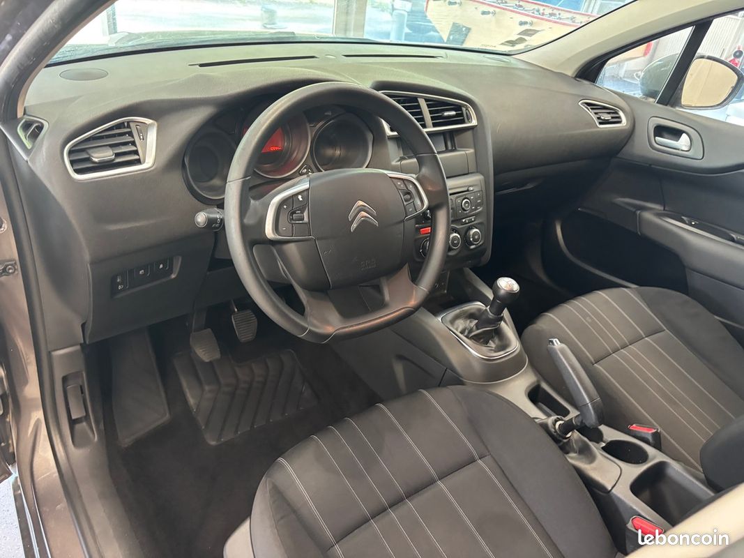 Citroën C4 1,6L 100cv HDI FEEL (image 8)