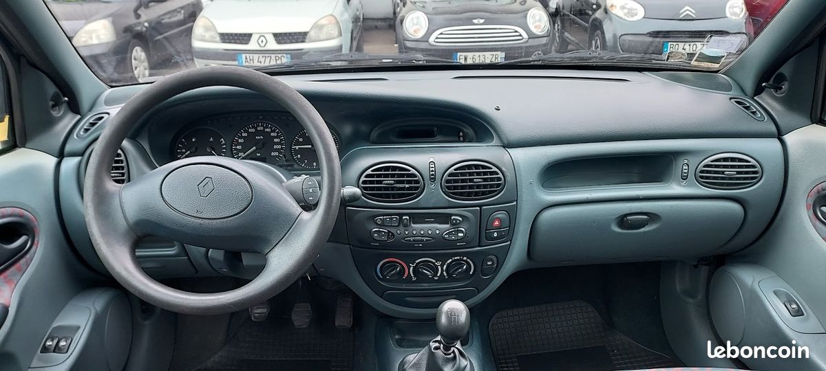 RENEAULT MEGANE 1.4 RNE 72000km CERTIFIER (image 3)