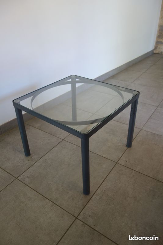 Table salon métal et plateau en verre épais (image 1)