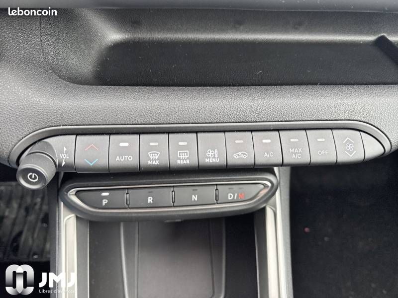 JEEP Avenger 1.2 Turbo T3 100 ch e-Hybrid BVR6 Summit (image 16)