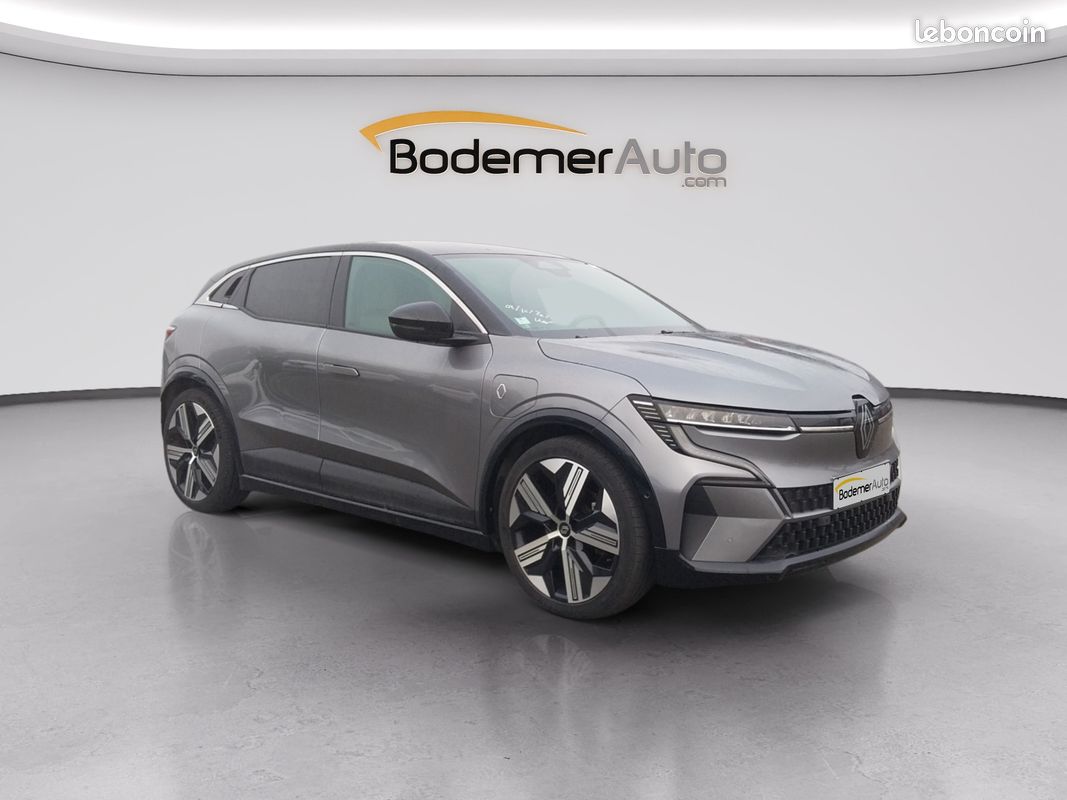 RENAULT Megane E-Tech EV60 220 ch super charge Iconic (image 7)