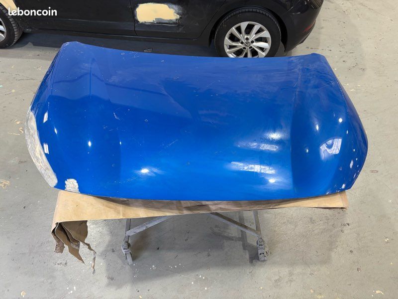 Capot avant Peugeot 208 (image 2)