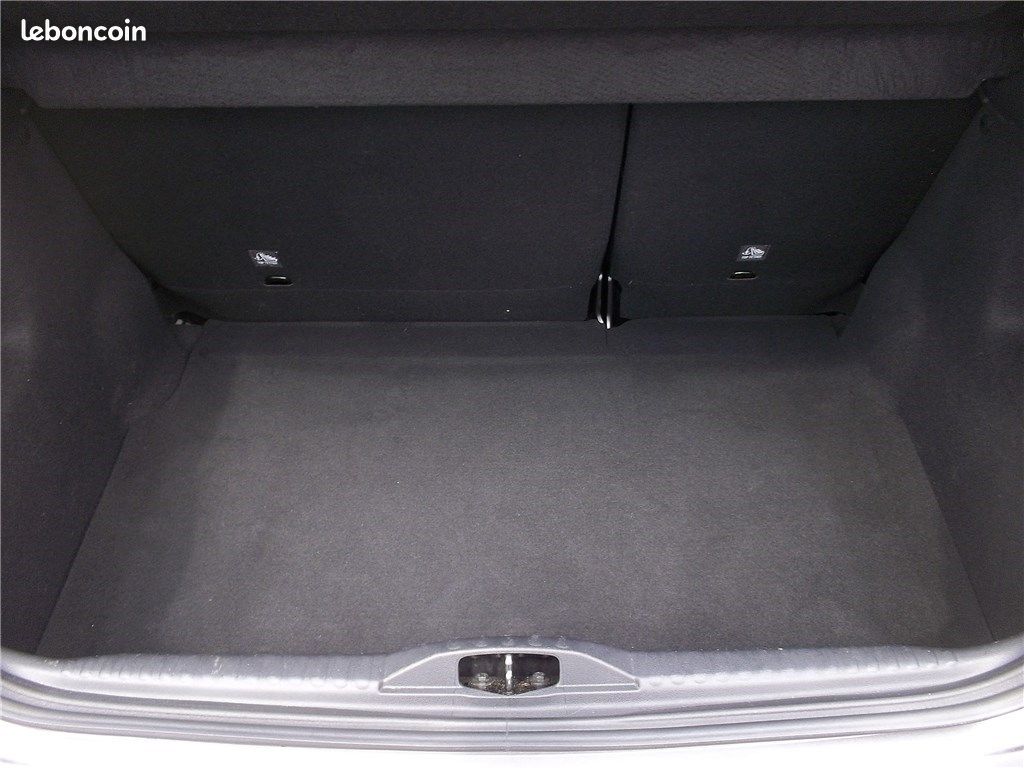 Citroën C3 III PURETECH 110 S&S Shine (image 9)