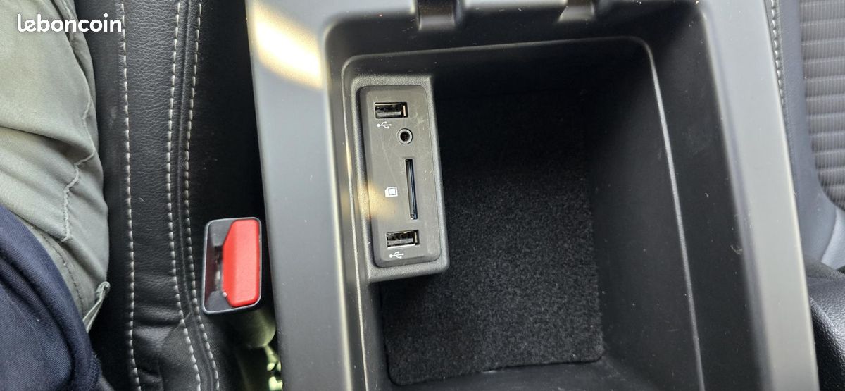 Renault Scénic IV dCi 160 Energy EDC Intens BOITE AUTO ATTELAGE (image 29)