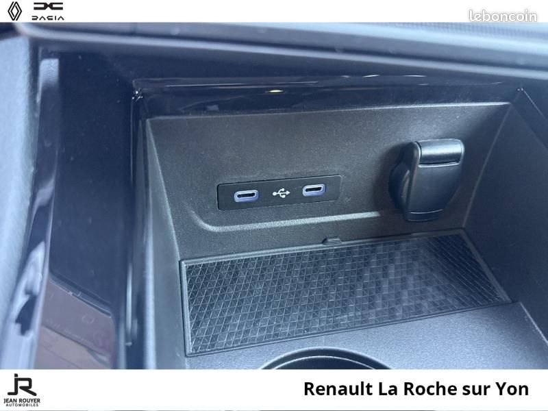 Renault Austral 1.2 E-Tech full hybrid 200ch Iconic (image 24)